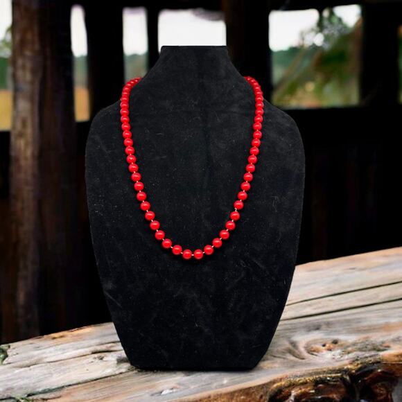 Vintage 1990s Monet Red Pearl Necklace - Classic Single Strand Beaded Choker - Picture 7 of 7